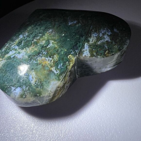 Moss Agate Crystal Heart‎ (#8) - Picture 4 of 11